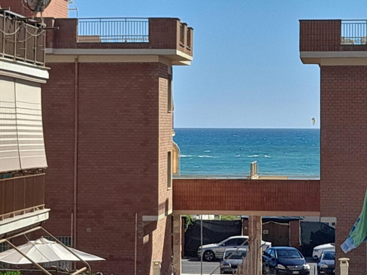 Casa Al Mare Apartman Torvaianica Kültér fotó